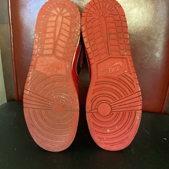 Nike Air Jordan - youth - Picture 8 of 9